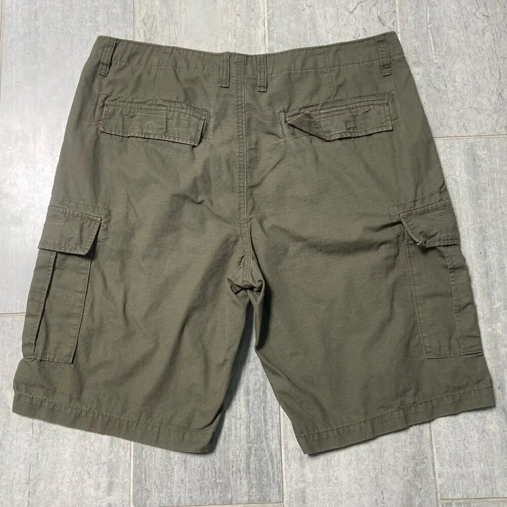 Old Navy Cotton Cargo Shorts Green Size 36